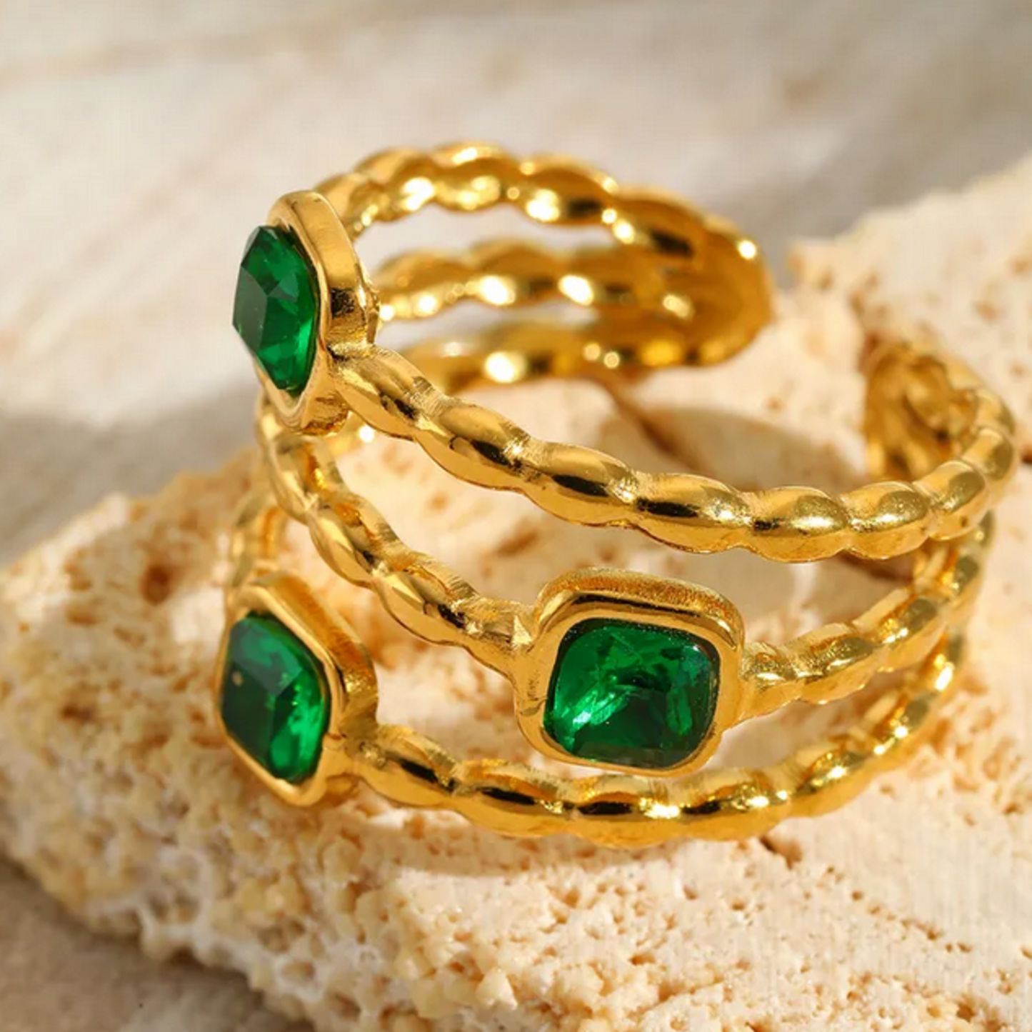 Bague "Diamant vert"